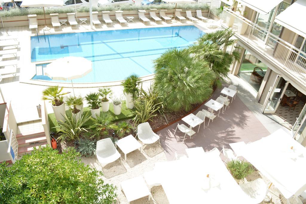 Hotel Trionfal Milano Marittima Dış mekan fotoğraf