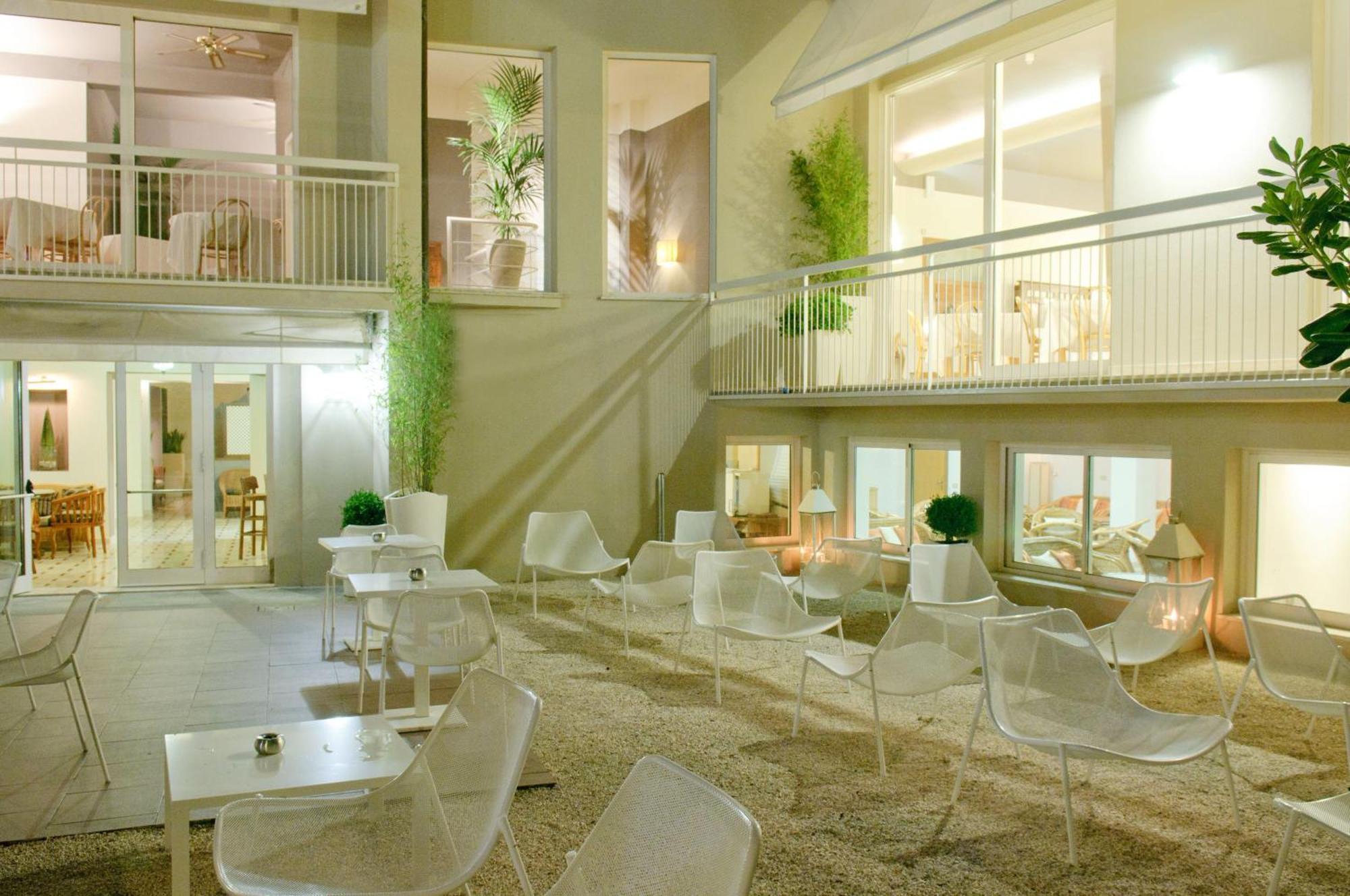 Hotel Trionfal Milano Marittima Dış mekan fotoğraf