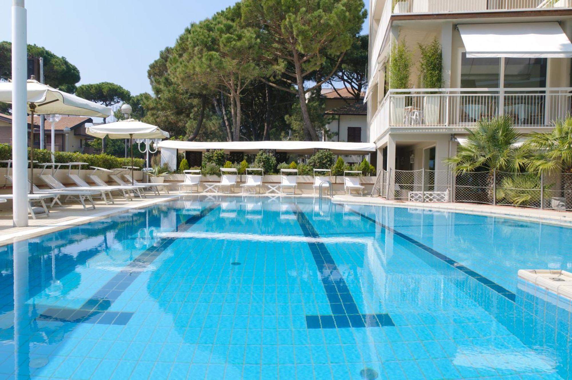 Hotel Trionfal Milano Marittima Dış mekan fotoğraf