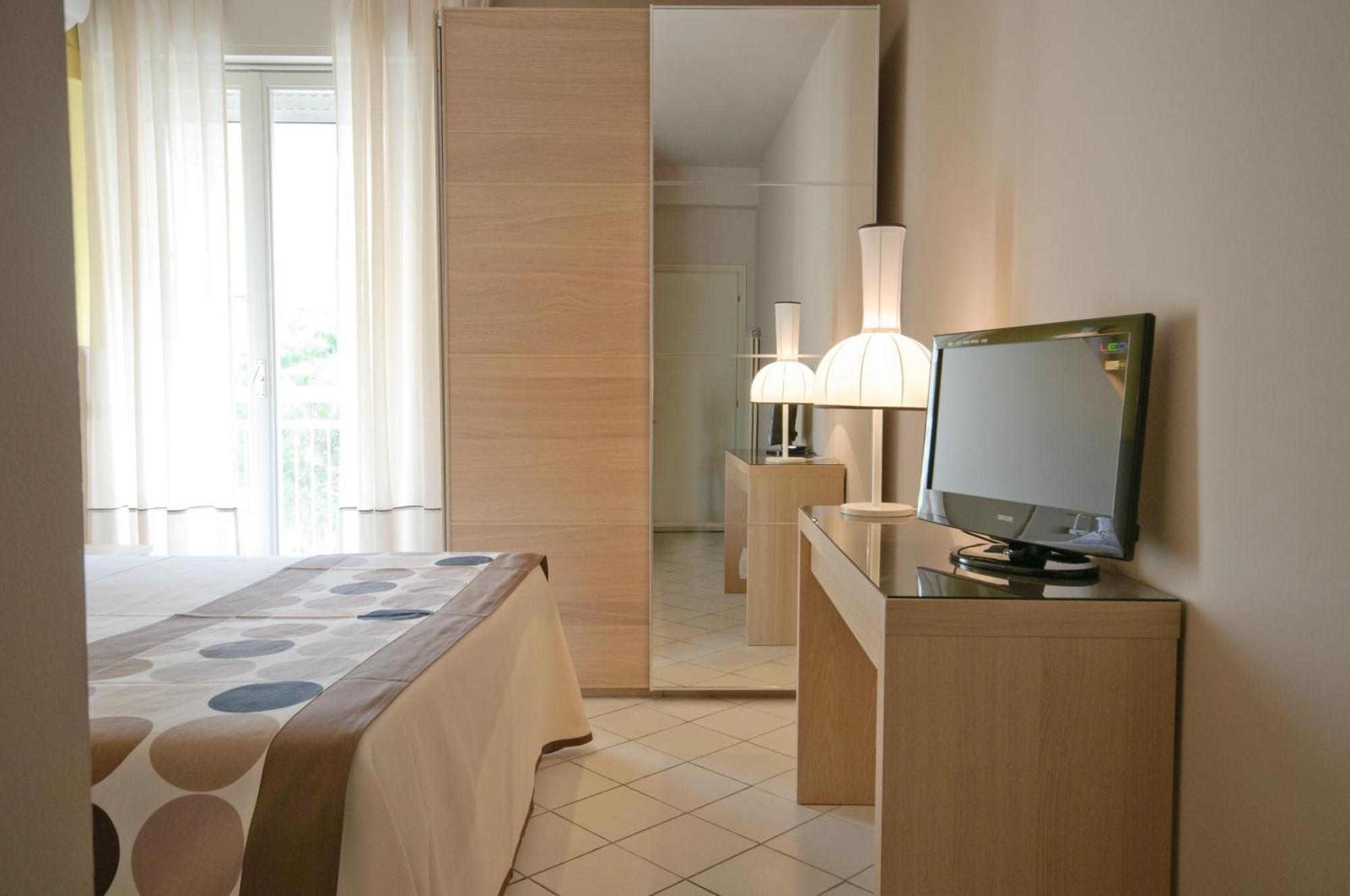 Hotel Trionfal Milano Marittima Dış mekan fotoğraf