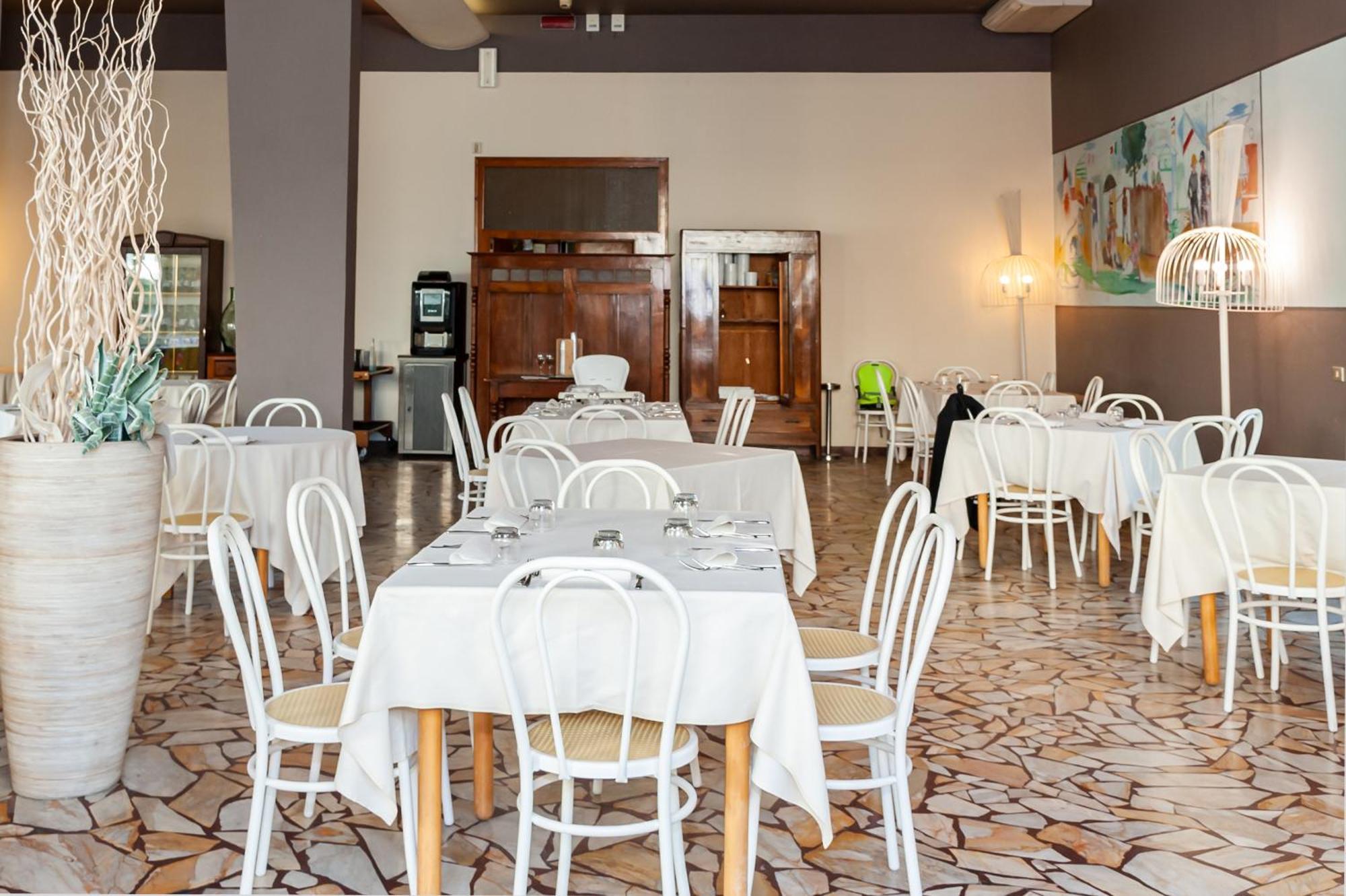 Hotel Trionfal Milano Marittima Dış mekan fotoğraf